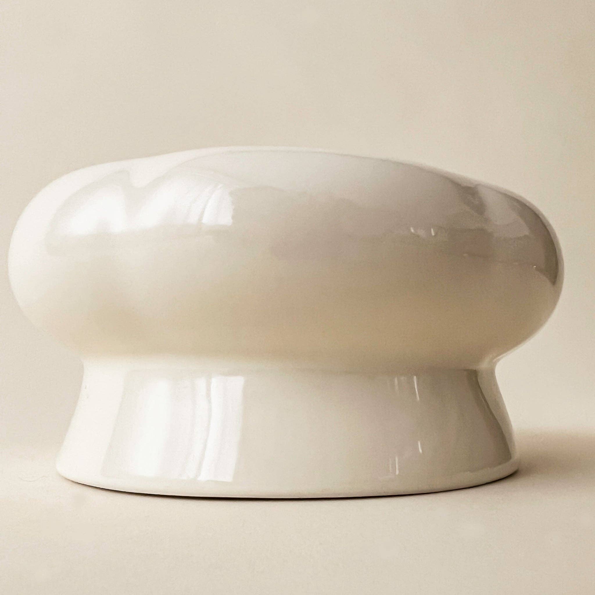 Creamy Ceramic Cat Water Bowl with Elevated Design and Easy-Clean Finish – ideal for modern pet hydration.