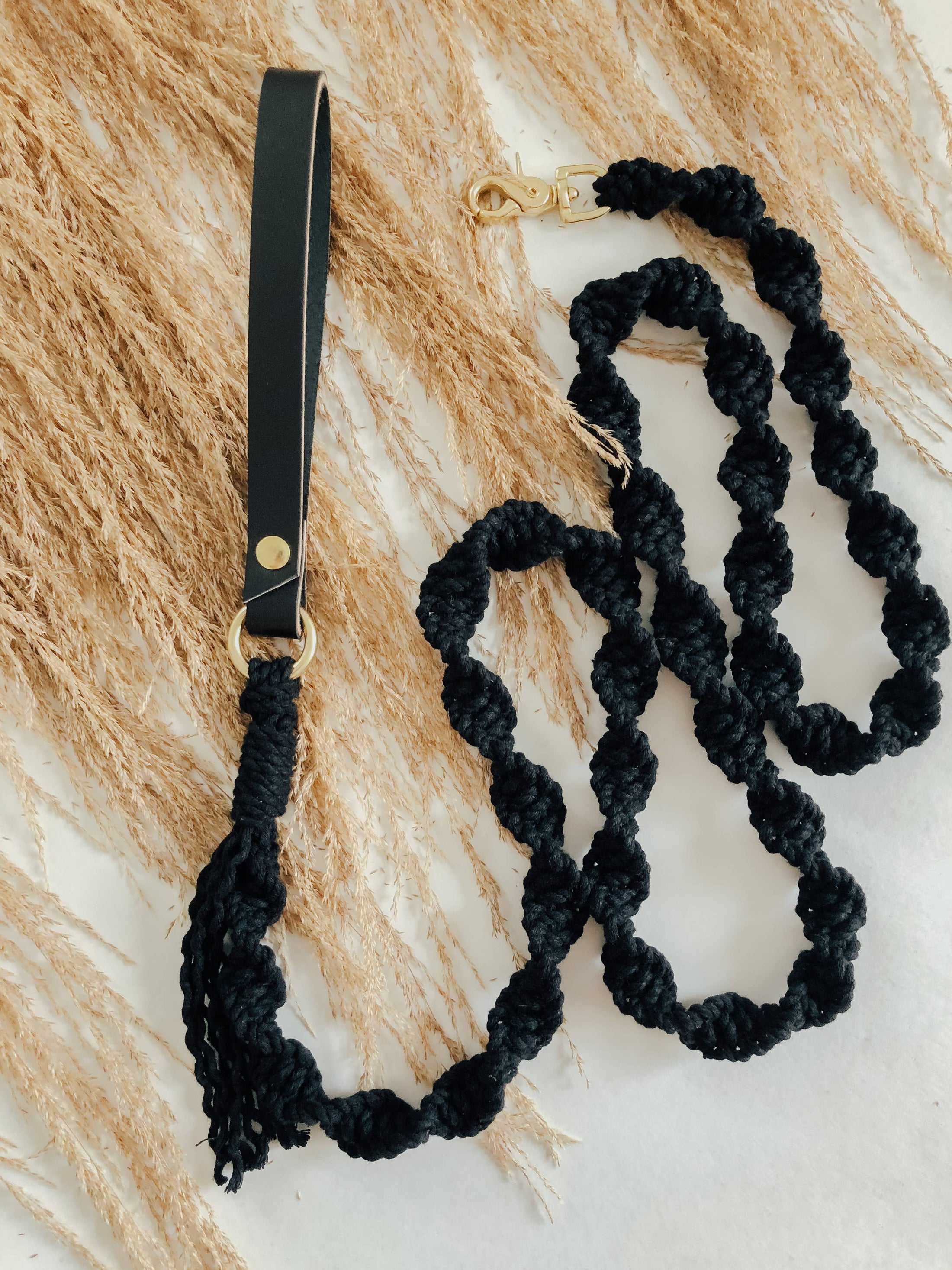 Macrame Dog Leash - Athena’s Paw